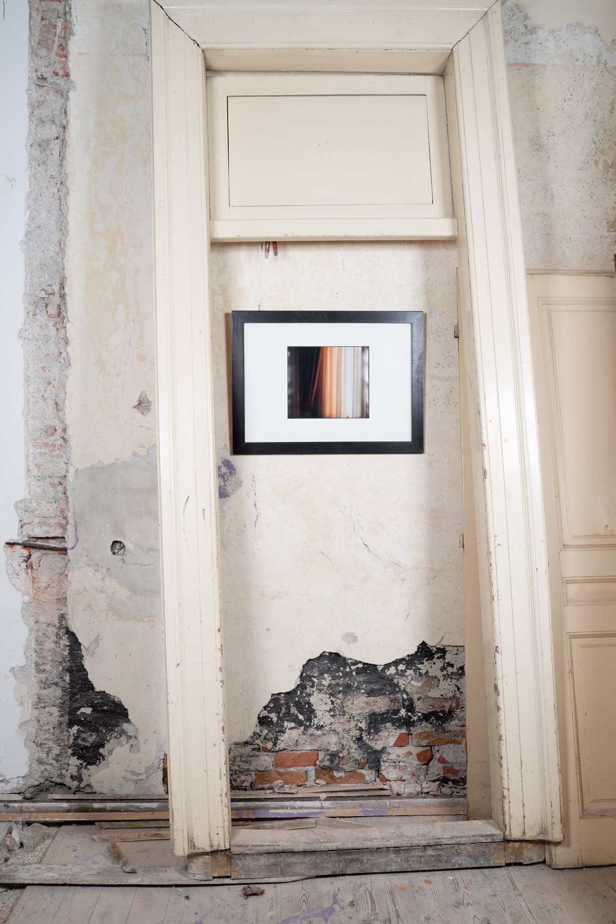 Ausstellungsansicht: Andreas Bernthaler, Ohne Titel, 2020. (c)lisalux